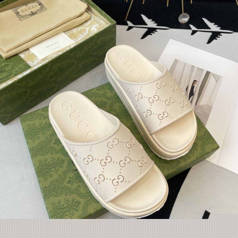 G*u*i slippers